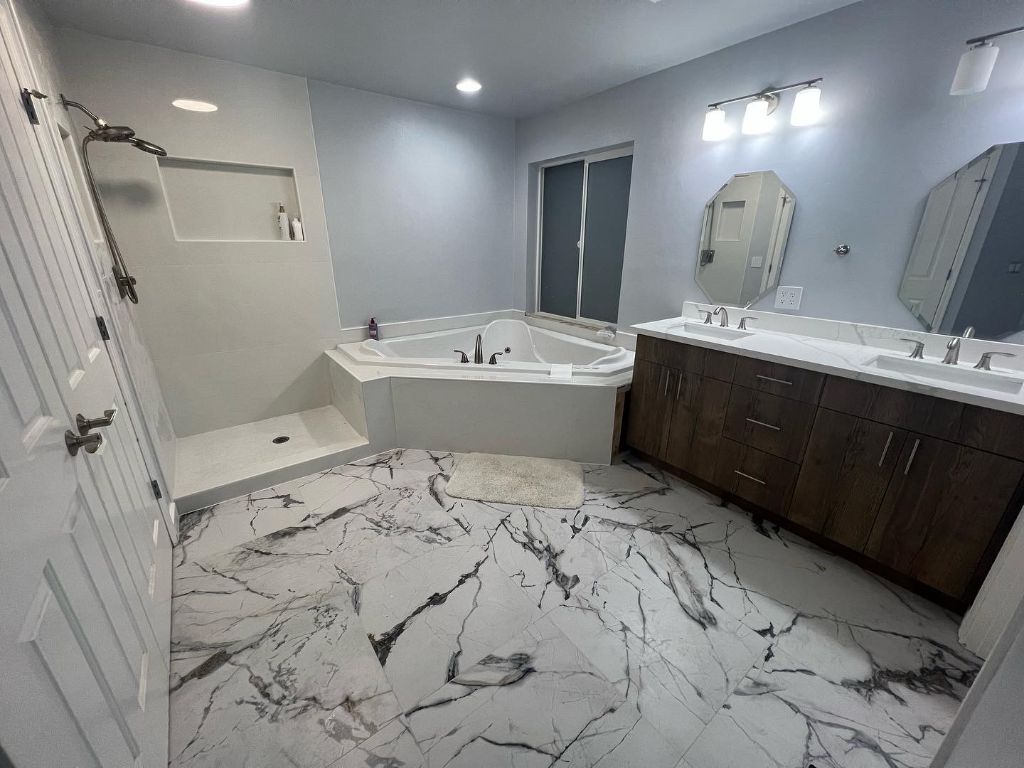 Marble tile master bathroom floor